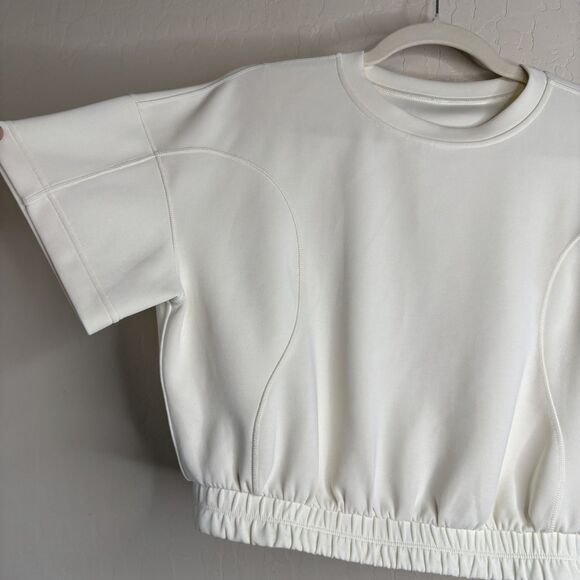 Lululemon Softstreme Gathered T-Shirt - Picture 6 of 6